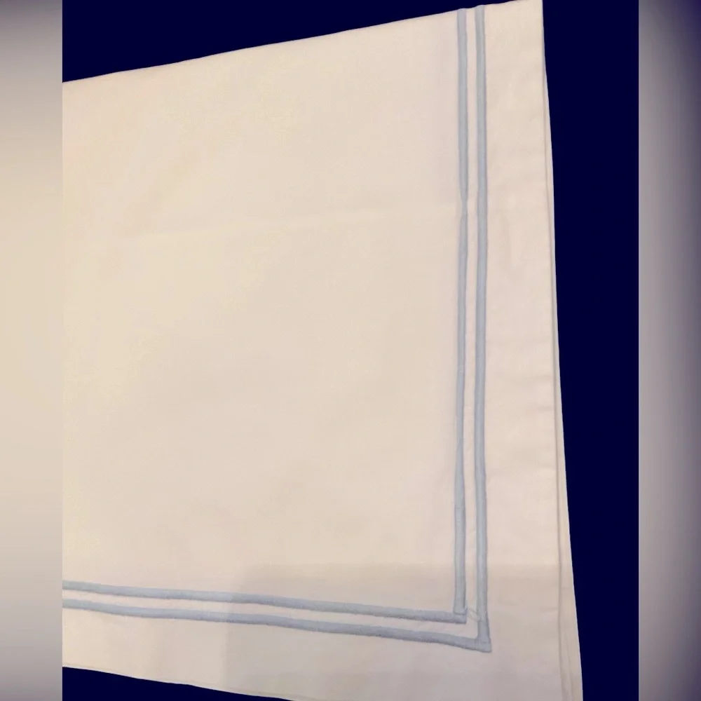 Restoration Hardware Italian White Hotel Satin Stitch Euro shams 🇮🇹🇮🇹🇮🇹